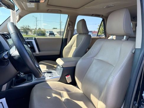 Used 2020 Toyota 4Runner Limited AWD/4WD image 13
