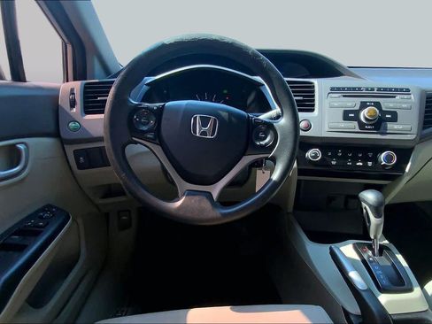 Used 2012 Honda Civic LX image 5