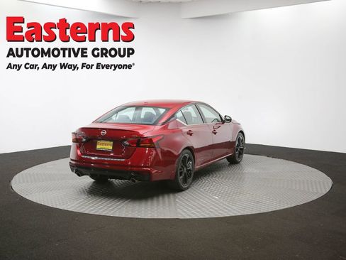 Used 2023 Nissan Altima 2.5 SR w/ SR Premium Package FWD image 40