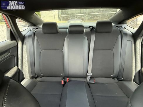 Used 2022 Honda Civic Sport image 32