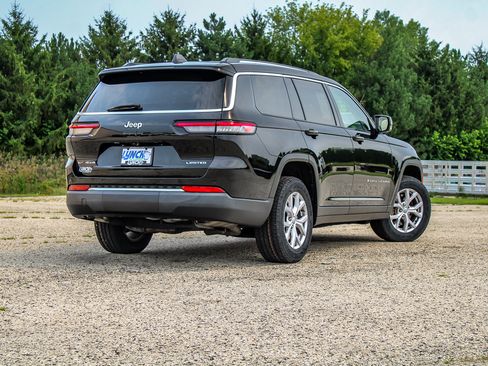 Used 2022 Jeep Grand Cherokee L Limited AWD/4WD image 9