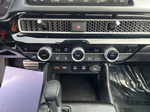 Used 2025 Honda Civic Sport image 19