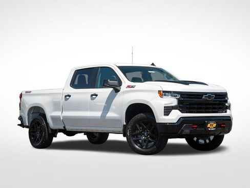 New 2026 Chevrolet Silverado 1500 LT Trail Boss w/ Convenience Package II AWD/4WD image 3