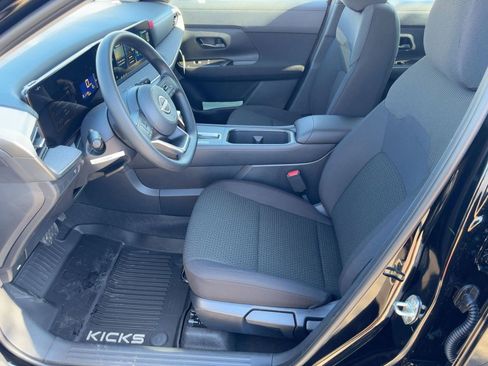 New 2026 Nissan Kicks S image 5