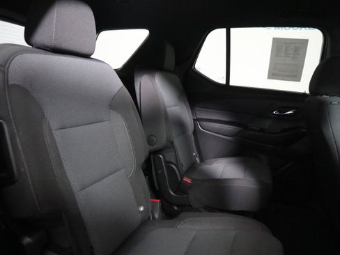 Used 2023 Chevrolet Traverse LT FWD image 21