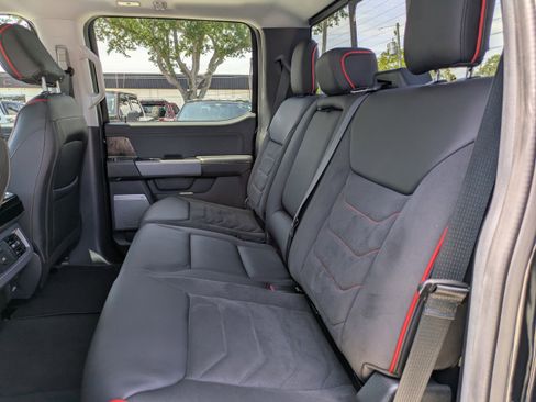 Used 2024 Ford F250 Lariat w/ Lariat Ultimate Package AWD/4WD image 19