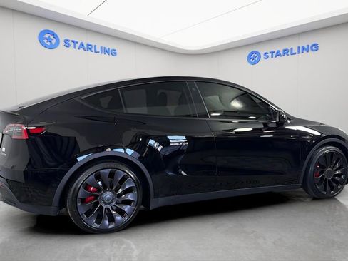 Used 2022 Tesla Model Y Performance image 10