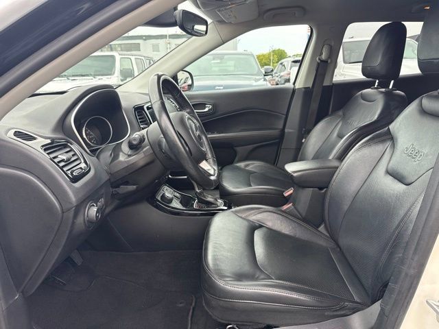 Used 2018 Jeep Compass Limited AWD/4WD image 12