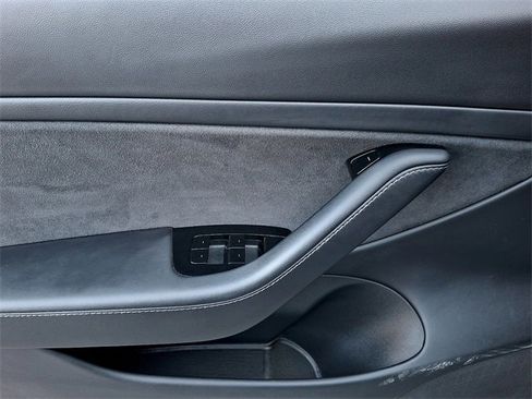 Used 2020 Tesla Model 3 Performance image 17
