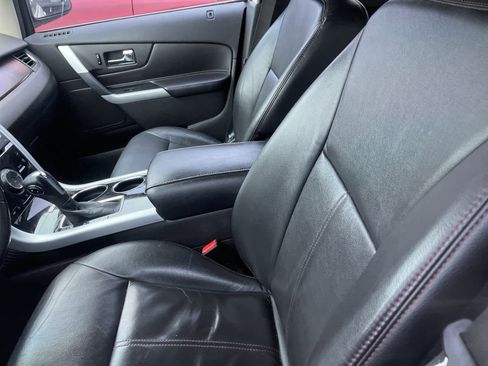 Used 2011 Ford Edge Limited w/ Driver Entry Pkg image 22