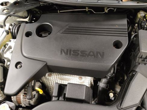 Used 2017 Nissan Altima 2.5 SR w/ Midnight Edition Package image 30