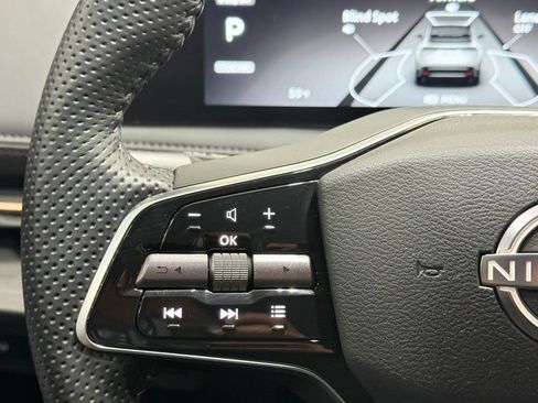 Used 2023 Nissan Ariya AWD image 20