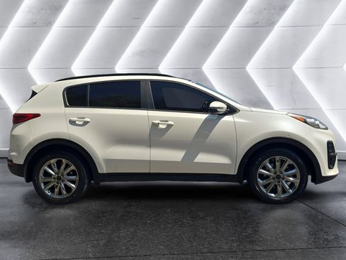 Used 2021 Kia Sportage S w/ S FWD Premium Package image 6