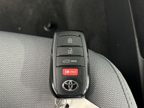 Used 2024 Toyota Corolla SE image 36