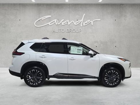 New 2026 Nissan Rogue Platinum image 17