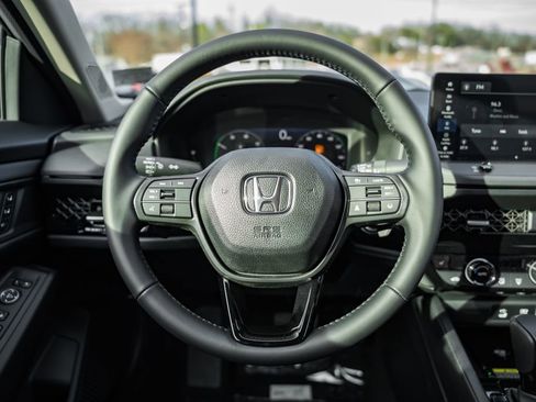 New 2025 Honda Accord EX-L image 30