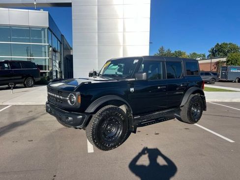 Used 2025 Ford Bronco Big Bend w/ Black Diamond Package AWD/4WD image 2