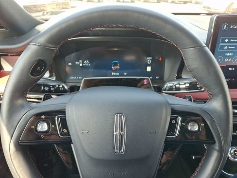 Certified 2024 Lincoln Corsair Reserve w/ Equipment Group 202A AWD/4WD image 20