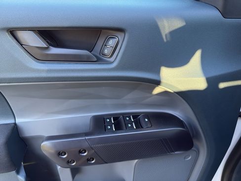 New 2025 Ford Maverick XL w/ Equipment Group 101A image 14