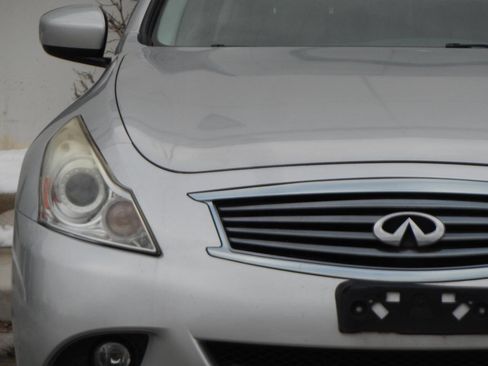 Used 2010 INFINITI G37 x AWD 4dr Sedan image 10