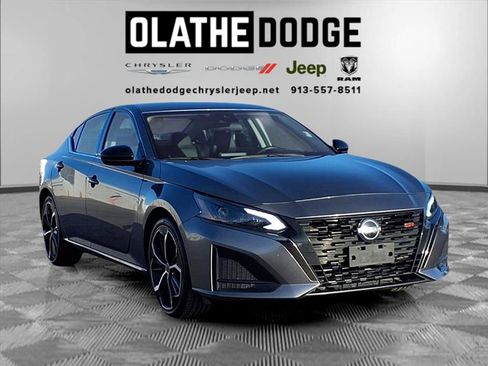 Used 2024 Nissan Altima 2.5 SR image 29