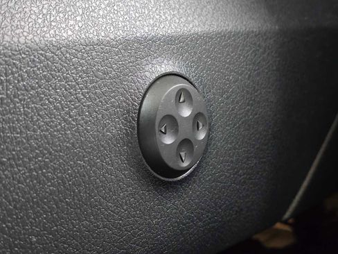 Certified 2026 Mercedes-Benz GLC 43 AMG 4MATIC image 26