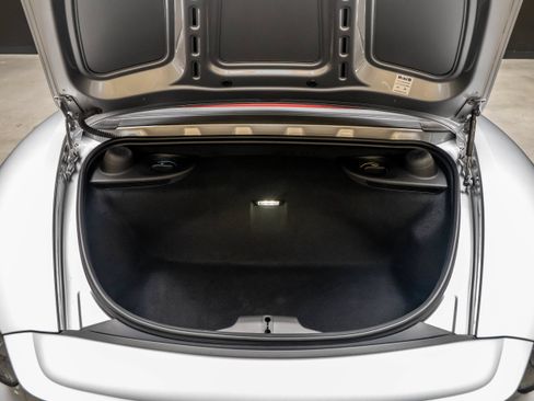 Certified 2022 Porsche 718 Boxster RWD image 37