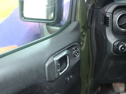 Used 2020 Jeep Wrangler Unlimited Sahara AWD/4WD image 13