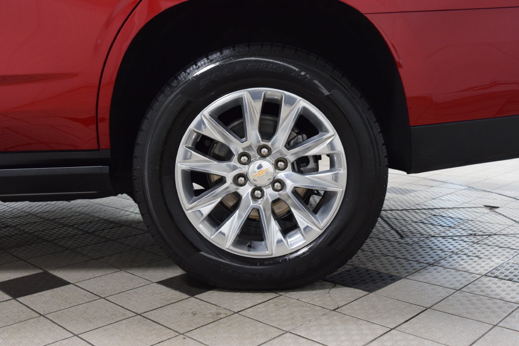 Used 2025 Chevrolet Tahoe Premier AWD/4WD image 28