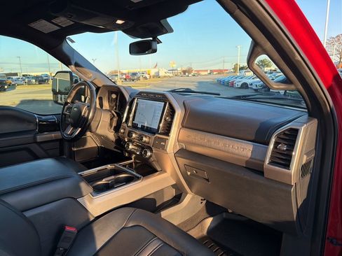 Certified 2022 Ford F250 Platinum w/ Tremor Off-Road Package image 22