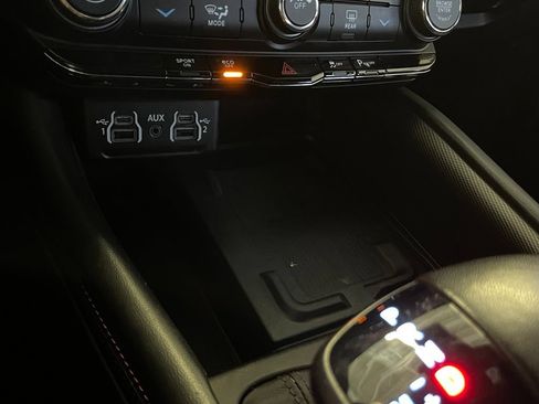Used 2024 Dodge Durango R/T AWD/4WD image 21