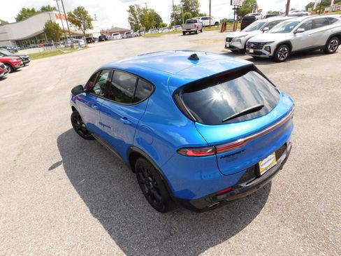 Used 2024 Dodge Hornet R/T w/ R/T Blacktop Package AWD/4WD image 8