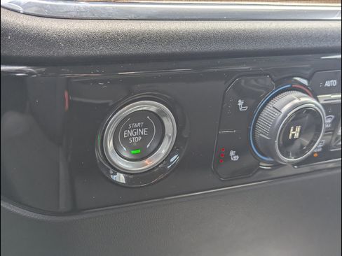 Used 2024 Chevrolet Silverado 1500 RST w/ Rally Edition image 30