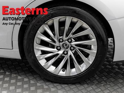 Used 2019 Lexus ES 350 Ultra Luxury w/ Accessory Package FWD image 35