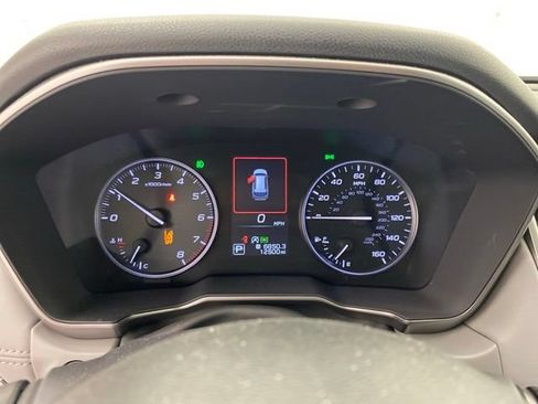 Used 2025 Subaru Outback Limited AWD/4WD image 19