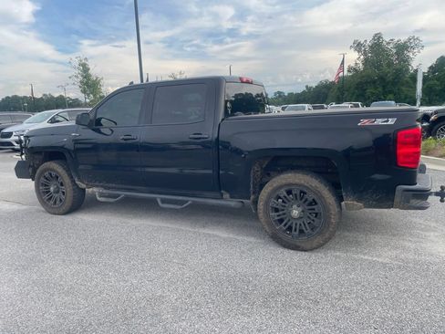 Used 2017 Chevrolet Silverado 1500 LT w/ All Star Edition AWD/4WD image 4