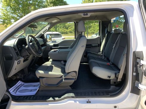 Used 2019 Ford F150 XL w/ Equipment Group 101A Mid AWD/4WD image 29