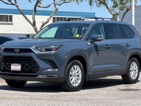 Certified 2025 Toyota Grand Highlander AWD Hybrid image 7