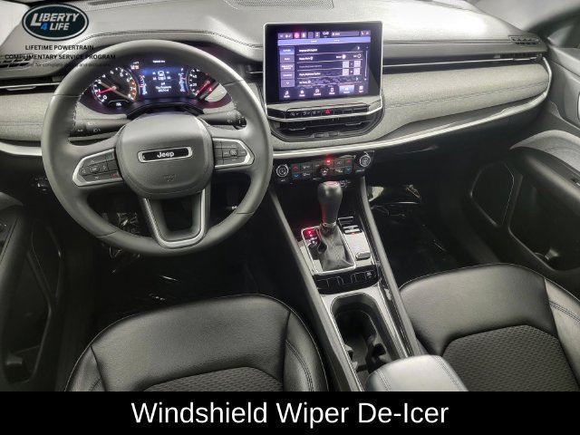 Used 2023 Jeep Compass Latitude w/ Convenience Group AWD/4WD image 33