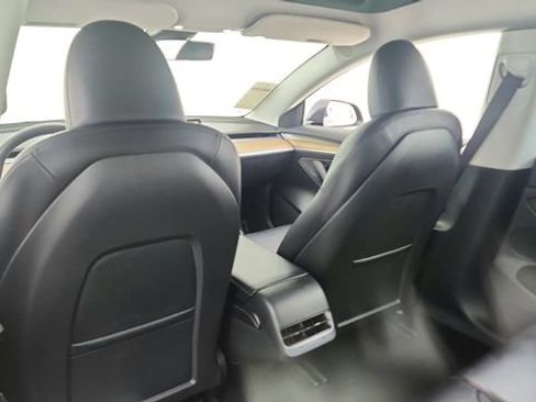 Used 2023 Tesla Model 3 Standard Range image 30