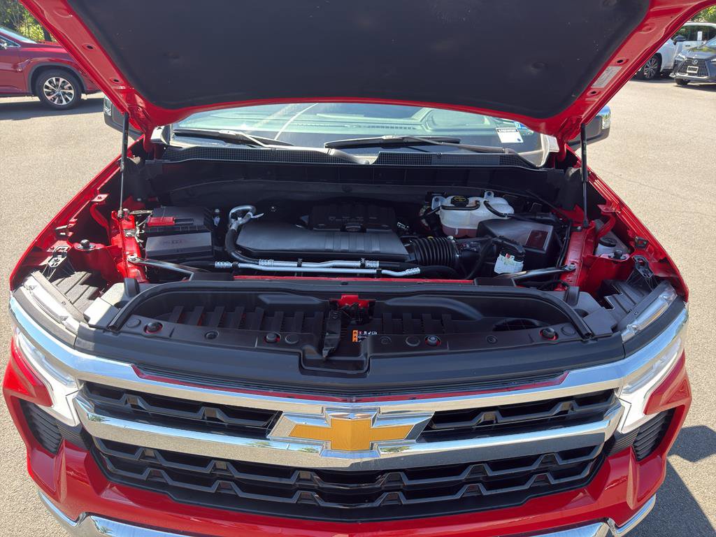 Certified 2025 Chevrolet Silverado 1500 LT AWD/4WD image 31