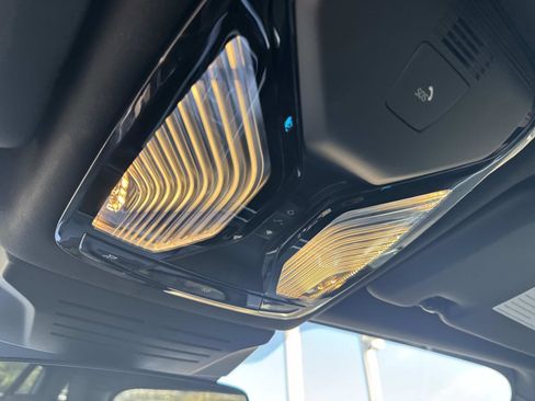 Used 2025 BMW X5 xDrive50e w/ Parking Assistance Package image 27