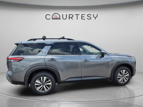 New 2026 Nissan Pathfinder SL AWD/4WD image 7