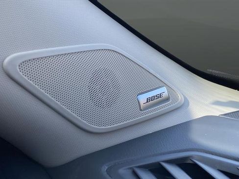 Used 2025 Nissan Pathfinder SL w/ SL Premium Package image 17