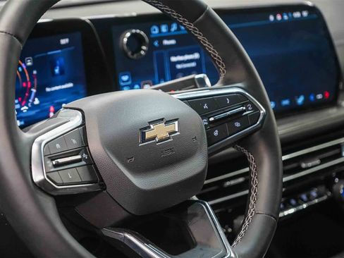 Used 2024 Chevrolet Traverse LT w/ Trailering Package image 20