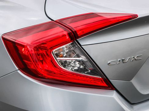 Certified 2020 Honda Civic LX image 9