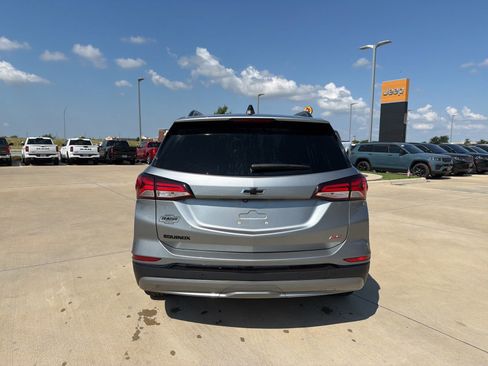 Used 2024 Chevrolet Equinox RS FWD image 4