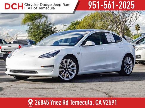 Used 2018 Tesla Model 3 Long Range image 1