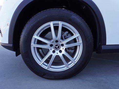 Used 2024 Mercedes-Benz GLC 300 image 21