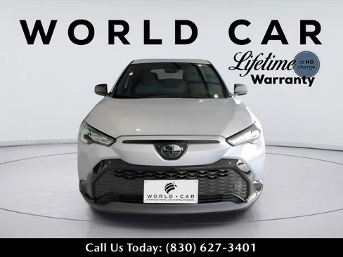Used 2024 Toyota Corolla Cross AWD Hybrid image 8